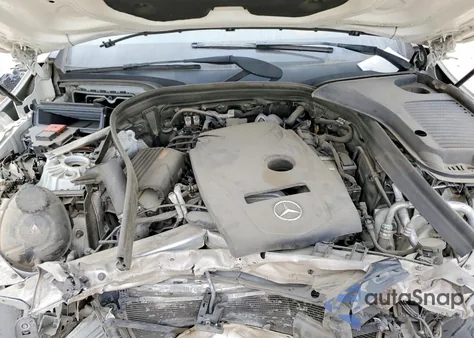 2019 Mercedes-Benz Glc 300 from USA, damaged, VIN WDC0G4JB1KV127553